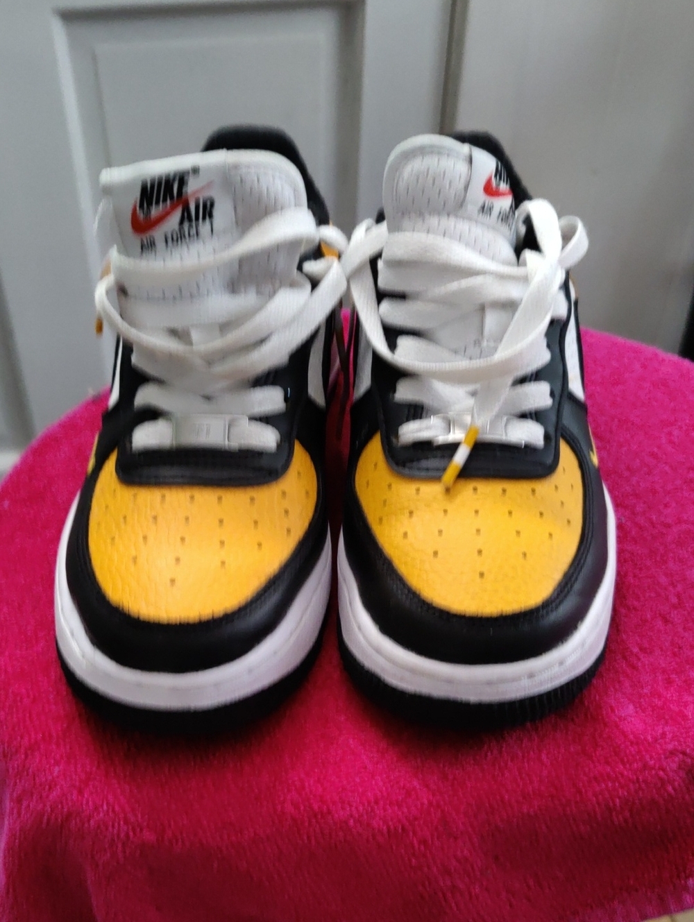 Nike Kids Sneakers — White, Black & Yellow Low Top